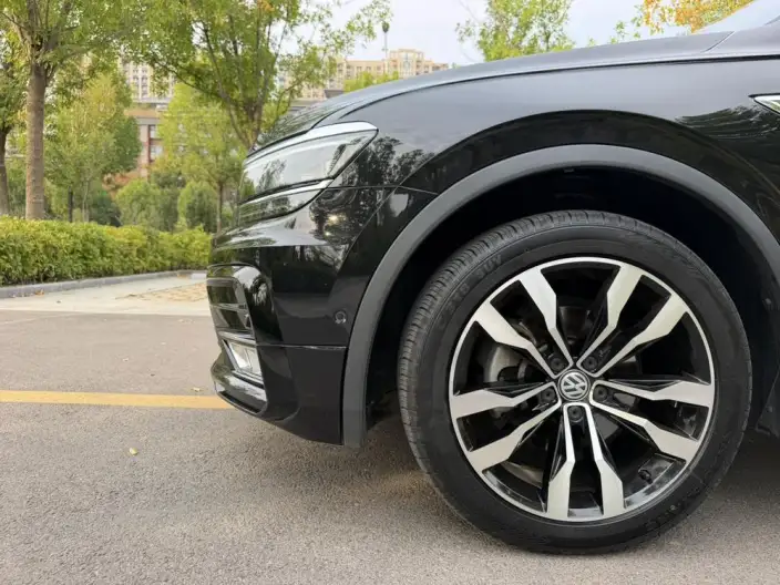 Volkswagen Tiguan L 2020 Model 330TSI Automatic 2WD R-Line Ultimate Edition China VI – фото 8