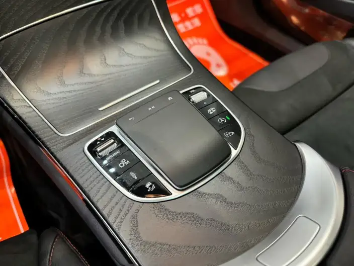Mercedes-Benz GLC AMG 2022 Model AMG GLC 43 4MATIC – фото 8