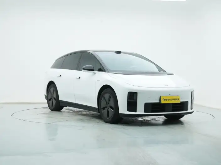 Li Auto i6 2025 Model 2WD Standard Edition – фото 3