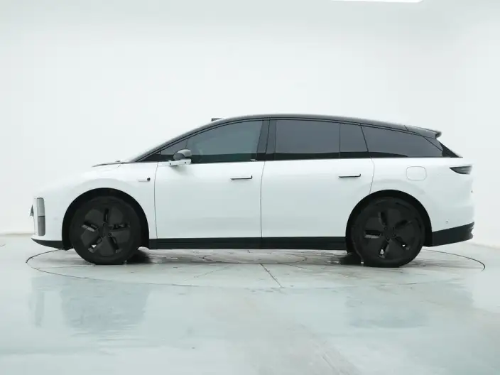 Li Auto i6 2025 Model 2WD Standard Edition – фото 4