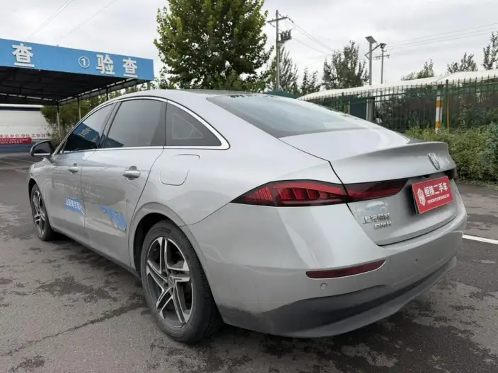 Roewe D7 DMH 2023 Model 125 Ultimate Edition – фото 4