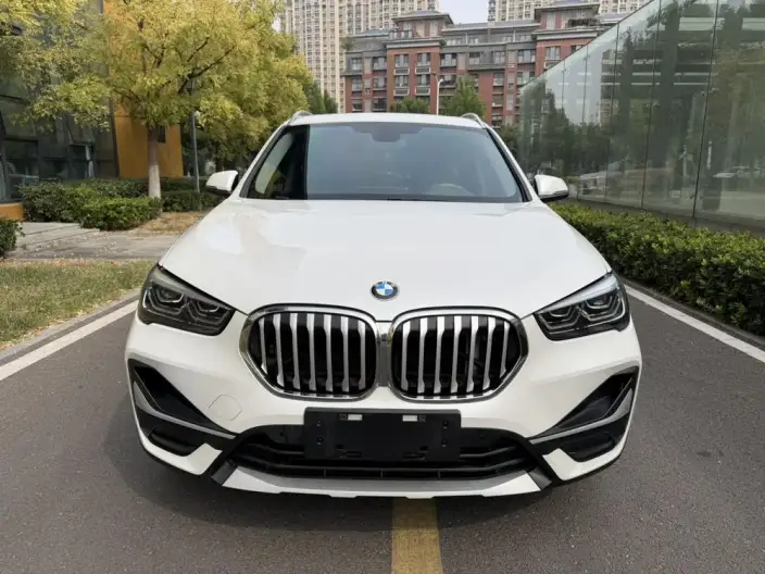 BMW X1 2020 Model xDrive25Li Exclusive Model – фото 2