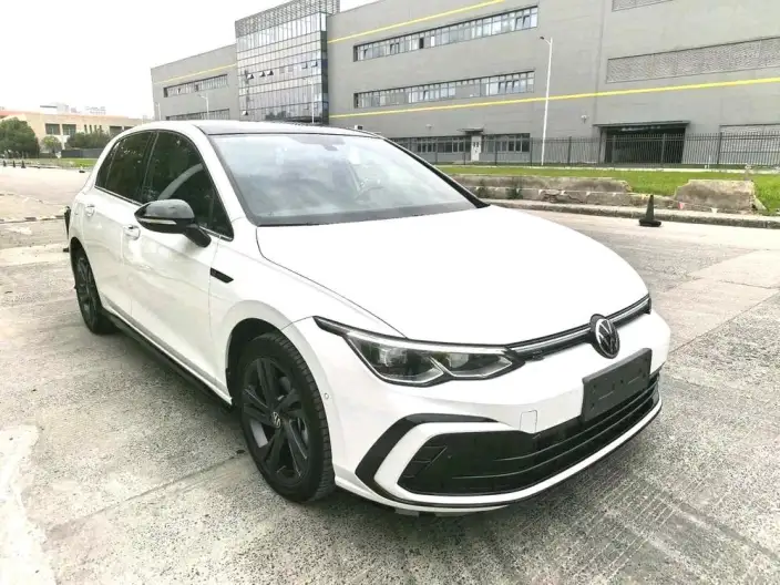 Volkswagen Golf 2021 Model 280TSI DSG R-Line – фото 3