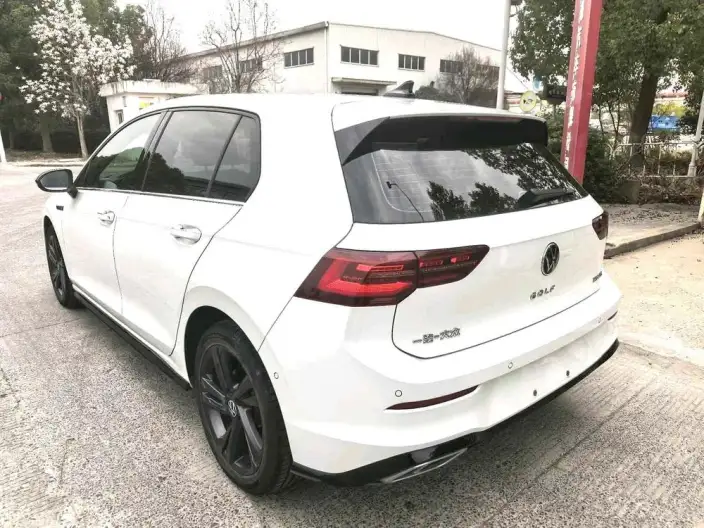 Volkswagen Golf 2021 Model 280TSI DSG R-Line – фото 4