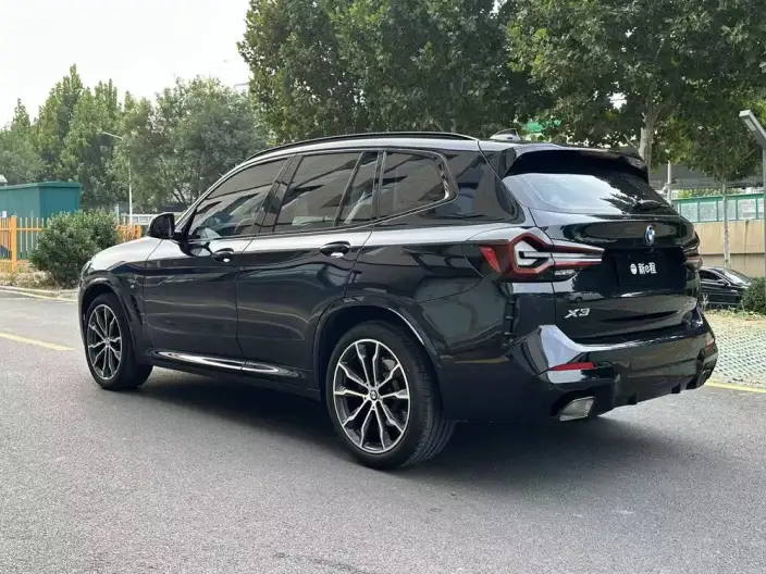 BMW X3 2023 Model xDrive30i Leading Model M Night Set – фото 4