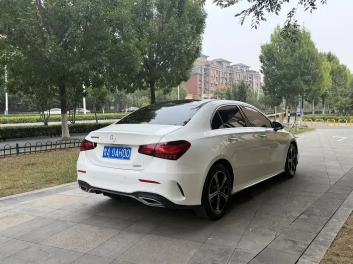 Mercedes-Benz A-class 2024 Model Facelift II A 200 L Fashion Edition – фото 6