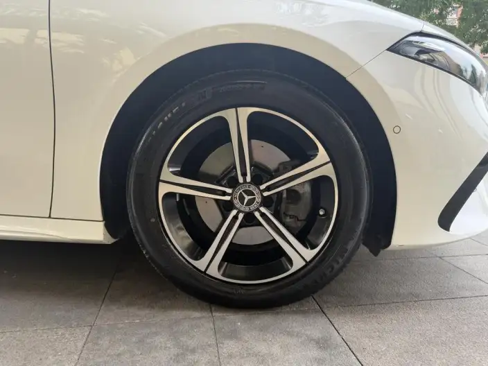 Mercedes-Benz A-class 2024 Model Facelift II A 200 L Fashion Edition – фото 8