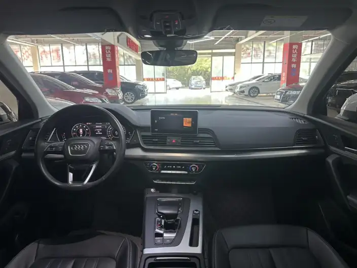 Audi Q5L 2020 Model Facelift 40 TFSI Rong Xiang Fashion Model – фото 7