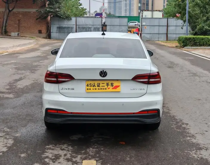 Volkswagen Lavida 2023 Model Facelift 1.5L Automatic Deyi Edition – фото 5