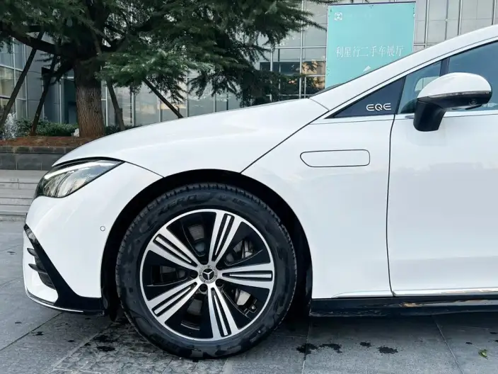 Mercedes-Benz EQE 2025 Model EQE 500 4MATIC Pioneer Edition – фото 6