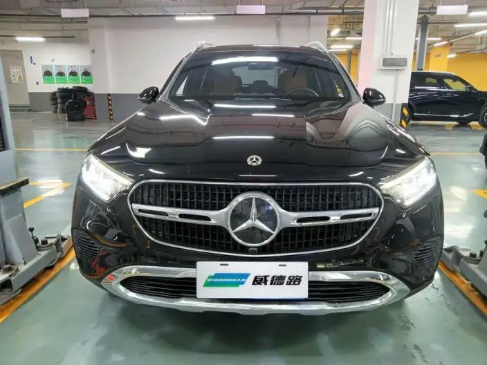 Mercedes-Benz GLC 2024 Model GLC 260 L 4MATIC Dynamic Model 5 seat – фото 2