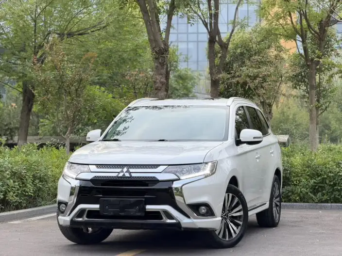 Mitsubishi Outlander 2020 Model 2.0L 2WD Changxiang Edition 7 seat