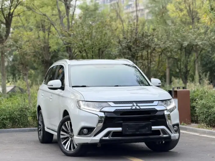Mitsubishi Outlander 2020 Model 2.0L 2WD Changxiang Edition 7 seat
