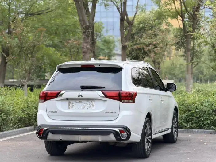 Mitsubishi Outlander 2020 Model 2.0L 2WD Changxiang Edition 7 seat – фото 6