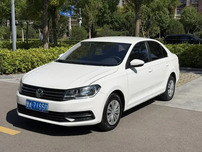 Volkswagen Santana 2021 Model 1.5L Automatic Fashion edition – фото 1
