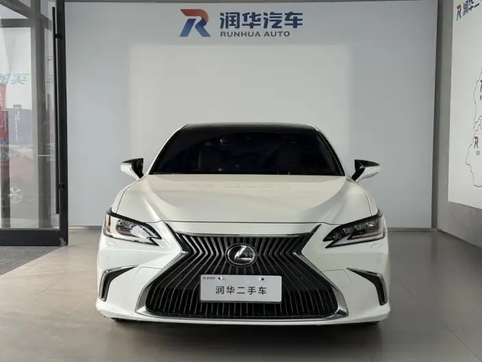 Lexus ES 2020 Model 260 Exclusive Edition China VI – фото 2