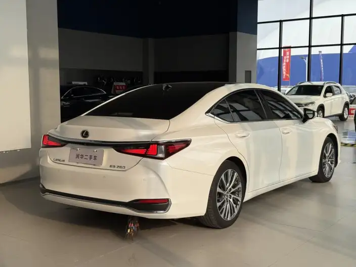 Lexus ES 2020 Model 260 Exclusive Edition China VI – фото 4