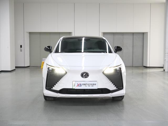 Lexus RZ 2023 450e DIRECT4 Premium – фото 7