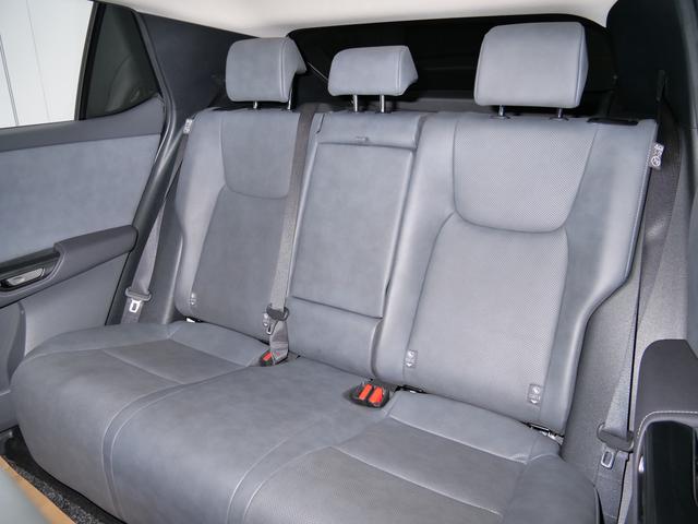 Lexus RZ 2023 450e DIRECT4 Premium – фото 13