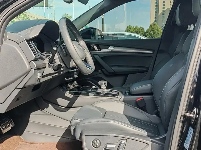 Audi Q5L 2025 Model 45TFSI Luxury Dynamic Model – фото 8