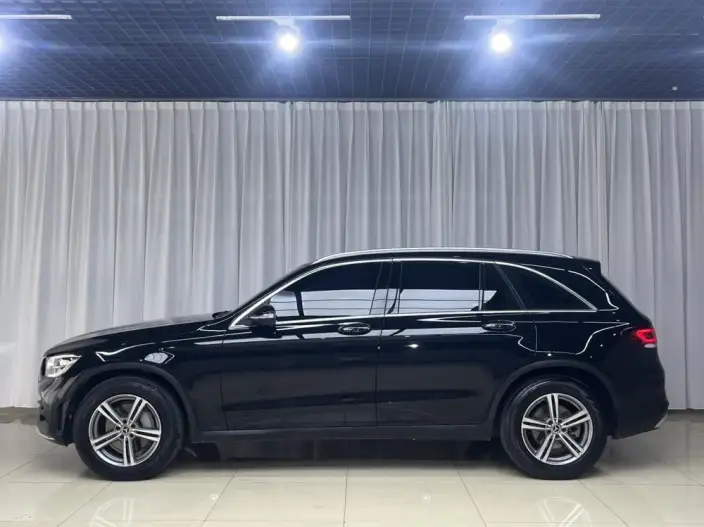 Mercedes-Benz GLC 2020 Model GLC 260 L 4MATIC Luxury Model – фото 4
