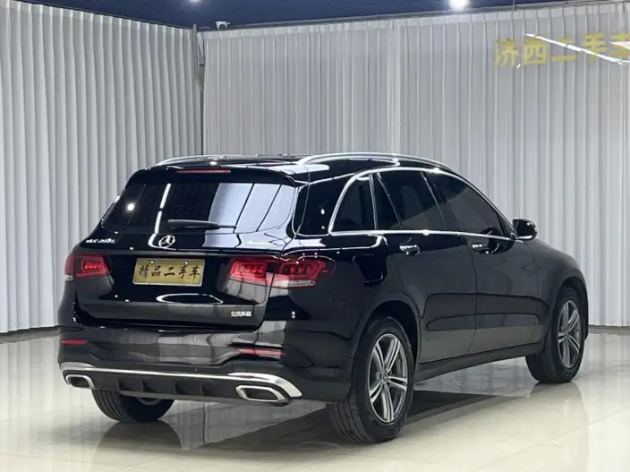 Mercedes-Benz GLC 2020 Model GLC 260 L 4MATIC Luxury Model – фото 7
