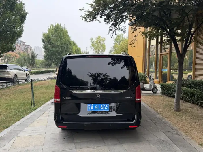 Mercedes-Benz V-Class 2020 Model V 260 Premium Edition – фото 5