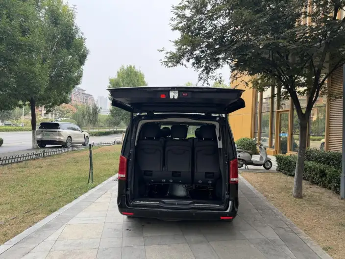 Mercedes-Benz V-Class 2020 Model V 260 Premium Edition – фото 8