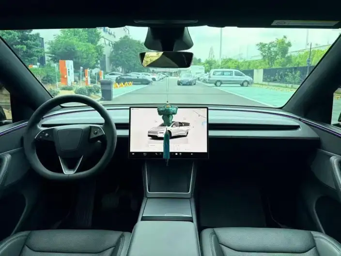 Model Y 2026 Model Rear-wheel drive version – фото 7
