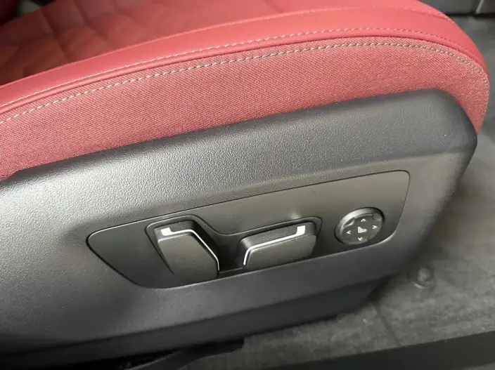 BMW 5 Series 2025 Model 530Li Exclusive Model M Sports Set – фото 10