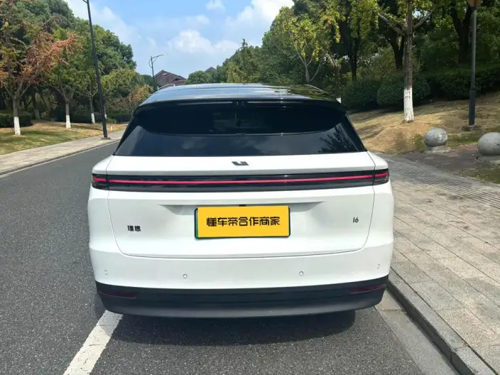 Li Auto i6 2025 Model 2WD Standard Edition – фото 5