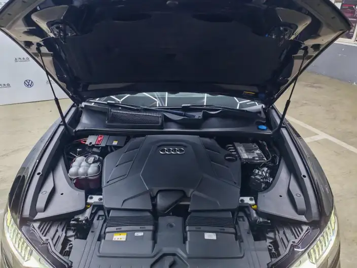 Audi Q8 2022 Model 55 TFSI Luxury Dynamic Model