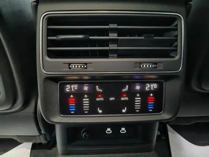 Audi Q8 2022 Model 55 TFSI Luxury Dynamic Model – фото 7