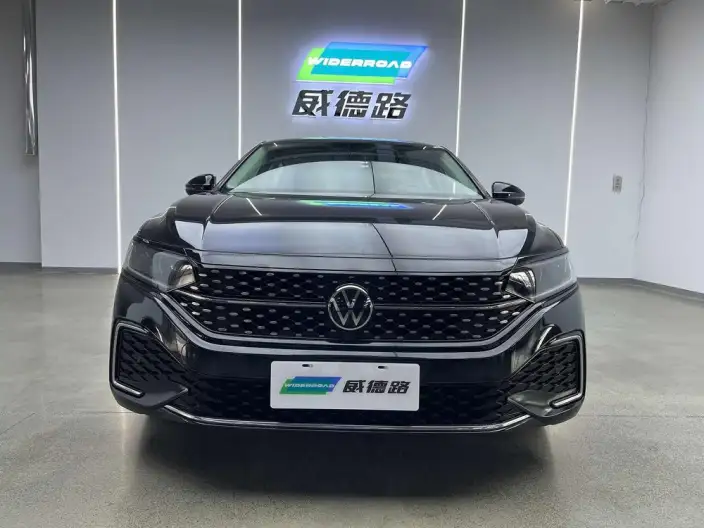 Volkswagen Passat 2023 Model Facelift 330TSI Starry sky Elite Edition – фото 2