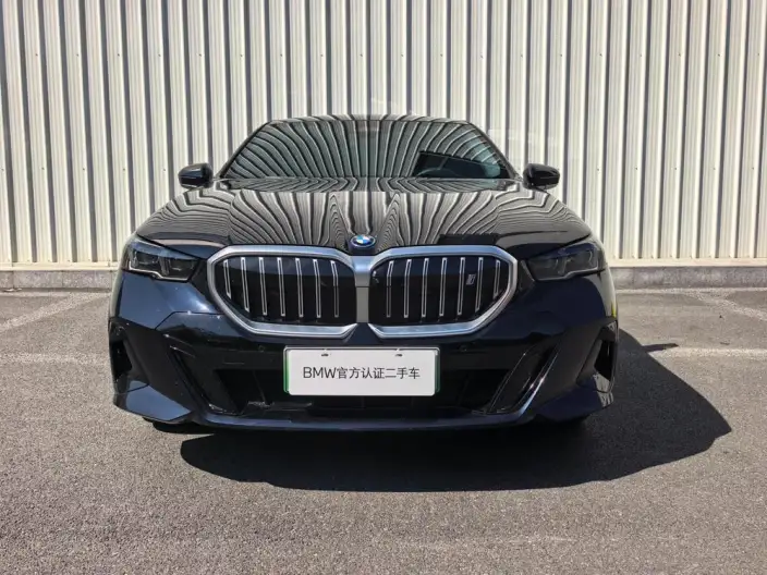 BMW i5 2025 Model eDrive40L M Sports Set – фото 2