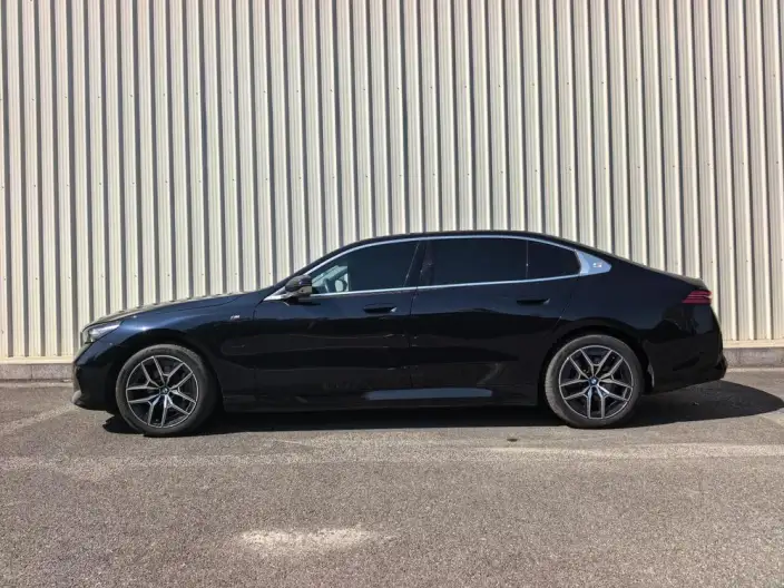 BMW i5 2025 Model eDrive40L M Sports Set – фото 4