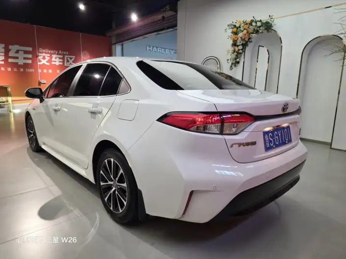 Toyota Levin 2023 Model Hybrid 1.8L Deluxe Edition – фото 4