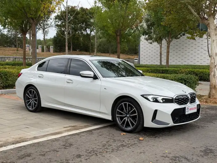 BMW 3 Series 2025 Model 325Li M Sports Set – фото 3