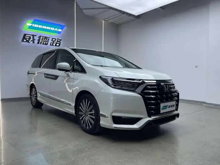 Honda Elysion 2022 Model 2.0L Hybrid Deluxe Edition – фото 3
