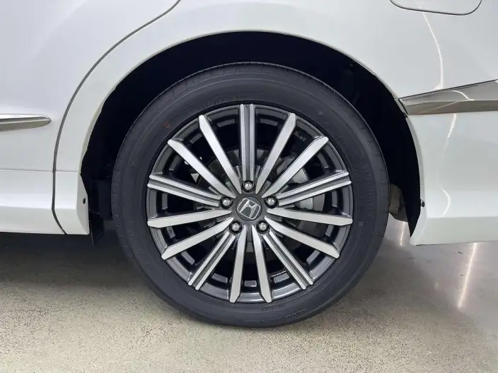 Honda Elysion 2022 Model 2.0L Hybrid Deluxe Edition – фото 7