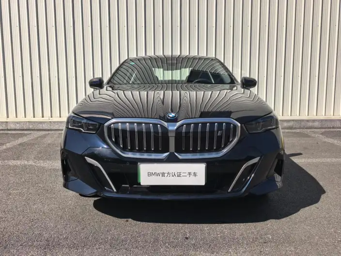 BMW i5 2025 Model eDrive35L M Sports Set – фото 2