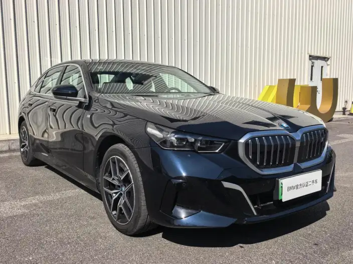 BMW i5 2025 Model eDrive35L M Sports Set – фото 3