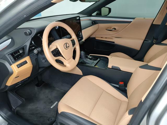 Lexus ES 2025 200 Premium – фото 5
