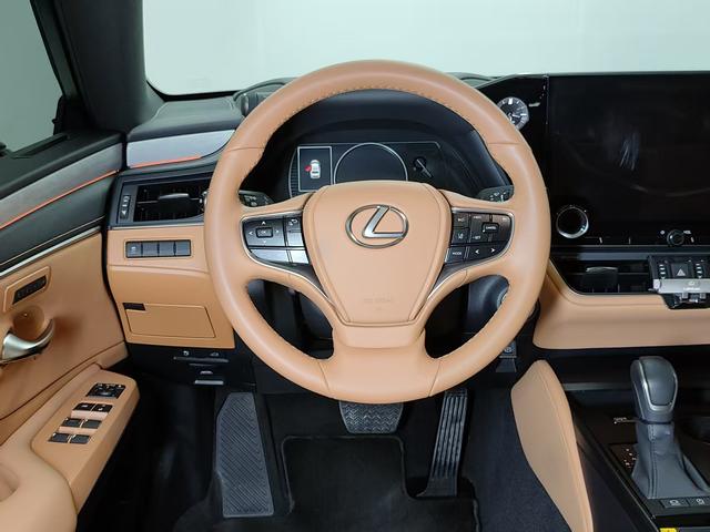 Lexus ES 2025 200 Premium – фото 7