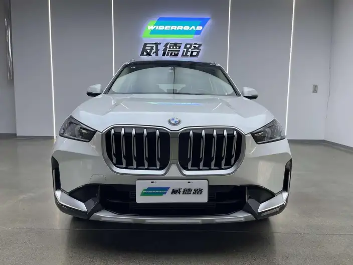 BMW X1 2025 Model sDrive25Li X Design Set – фото 2