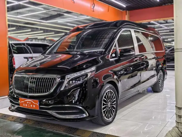 Mercedes-Benz V-Class 2022 Model V 260 L Long wheelbase Premium Edition – фото 1
