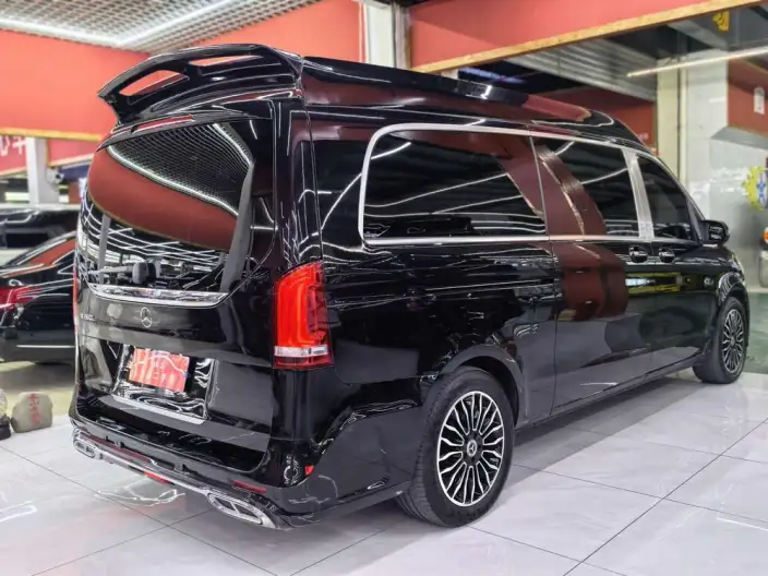 Mercedes-Benz V-Class 2022 Model V 260 L Long wheelbase Premium Edition – фото 6
