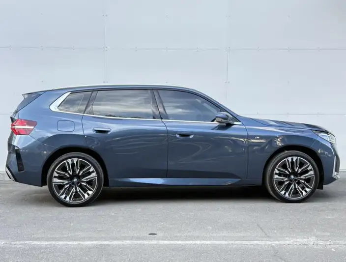 BMW X3 2025 Model xDrive30L Exclusive Model M Sports Set – фото 5