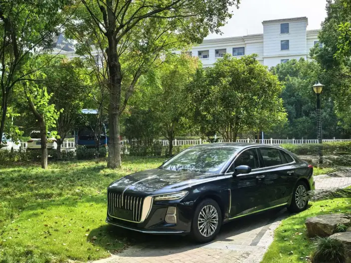 Hongqi H5 2023 Model 1.5T DCT Flag Rhythm Edition – фото 1