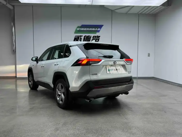 Toyota RAV4 2022 Model Hybrid 2.5L CVT 2WD Elite Edition – фото 4